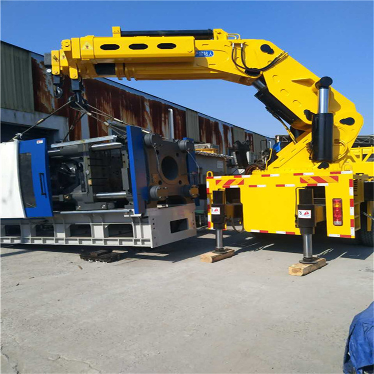 香洲 大吨位折臂吊出租费用解析：一小时租赁多少钱