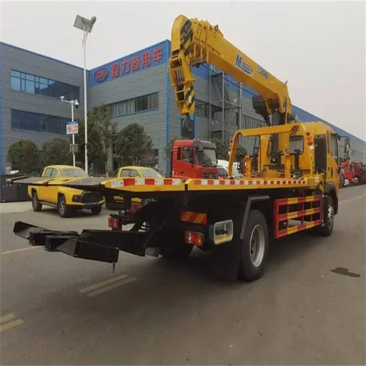 香洲附近小随车吊出租电话，轻松解决搬运烦恼