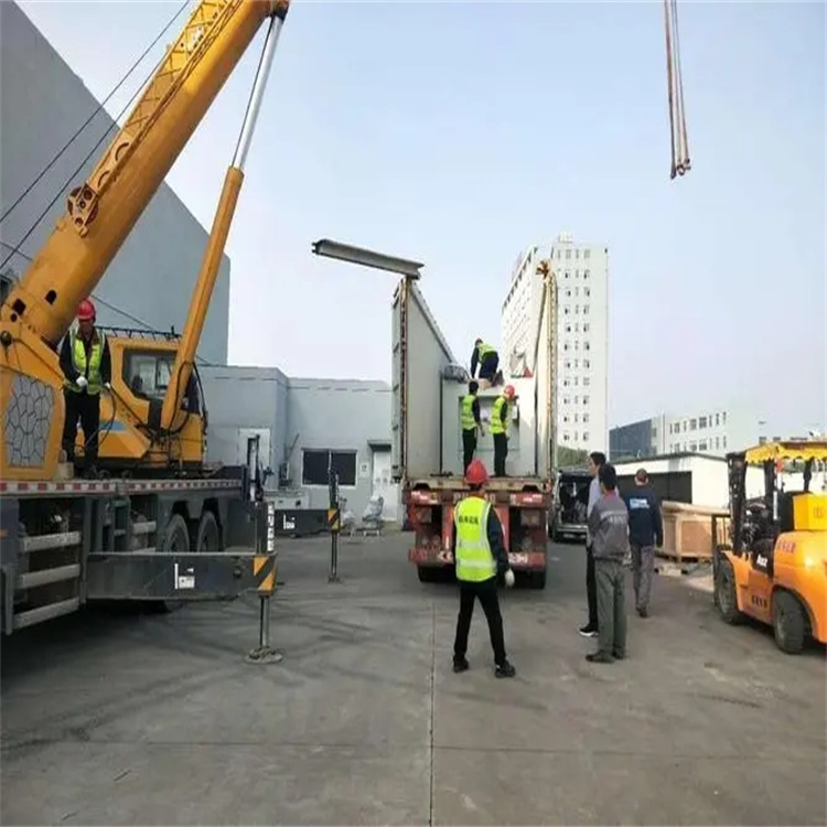 香洲如何找到附近的吊车救援服务