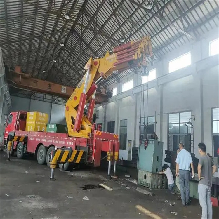 香洲速查！附近自卸吊车租赁电话及租赁全攻略